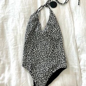 One piece bathing suit